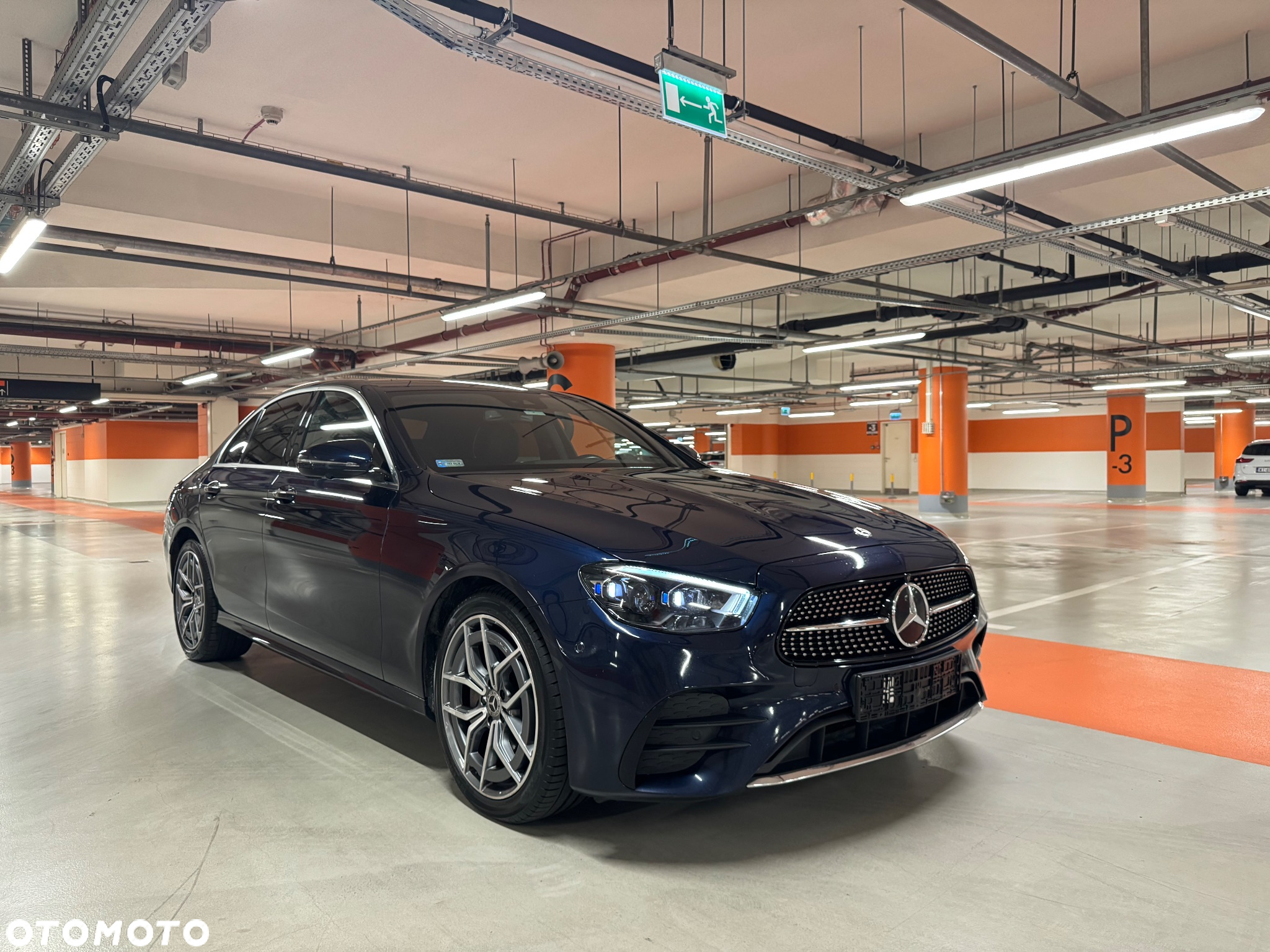 Mercedes-Benz Klasa E 220 d 4-Matic AMG - 4