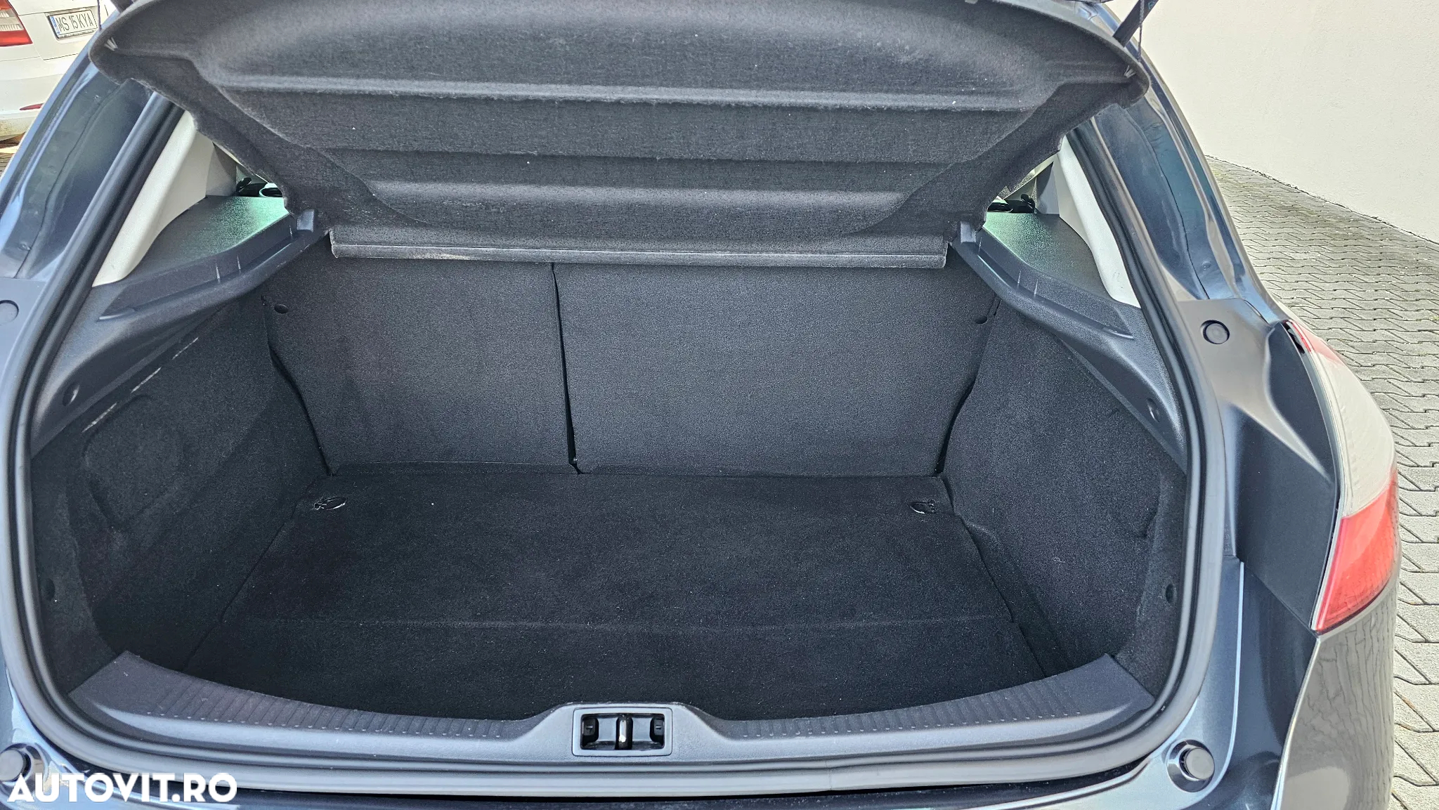 Renault Megane ENERGY TCe 130 EDC BOSE EDITION - 26