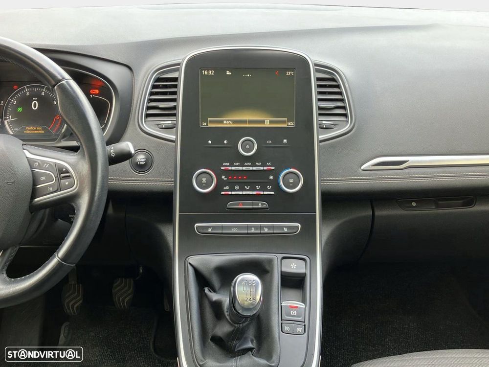 Renault Scénic - 13