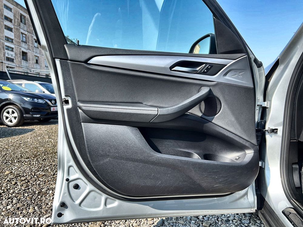 BMW X3 2020 — imagine 35