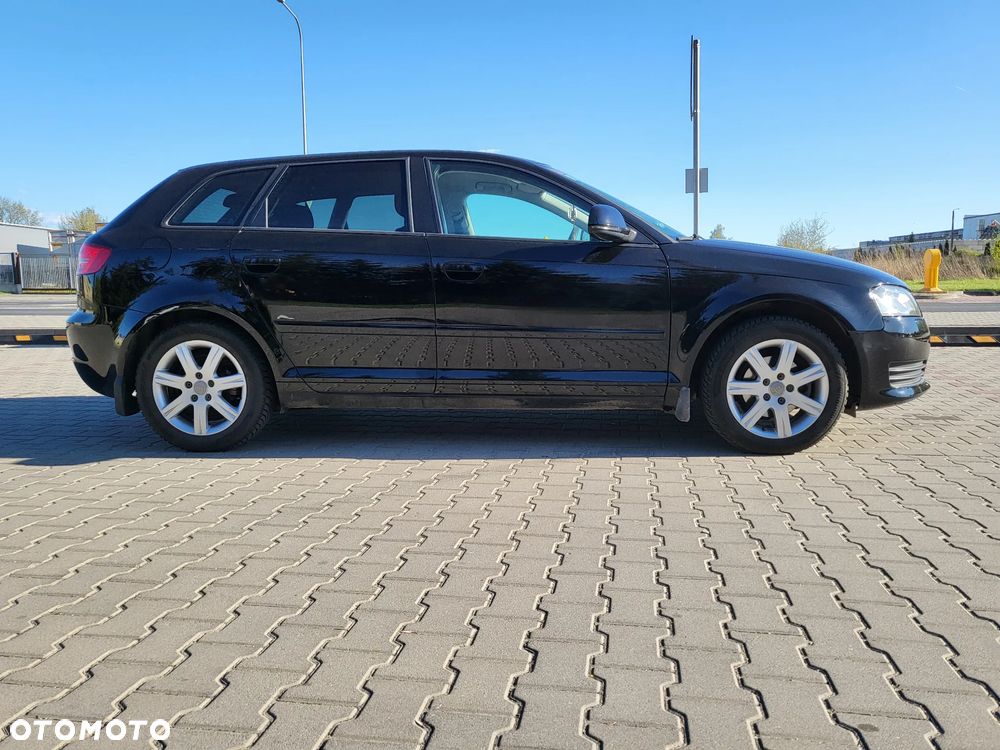 Audi A3 Sportback - 6