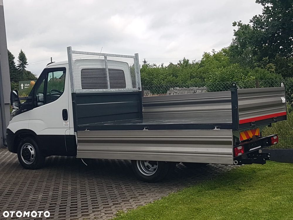 Iveco 35C15 WYWROTKA 3 STRONNA KIPER 3,20x2,06 BLIŹNIAKI KLIMA MANUAL 6-BIEGÓW HAK - 35