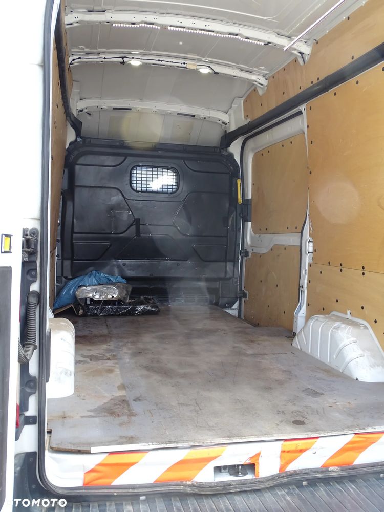 Ford TRANSIT - 13