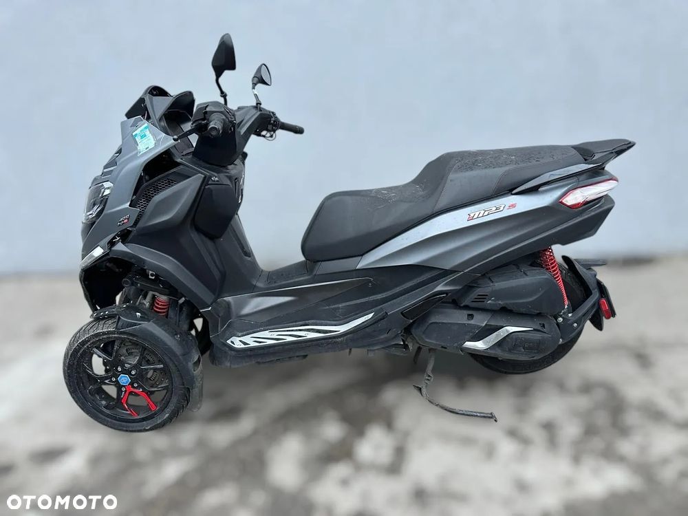Piaggio MP-3 - 5