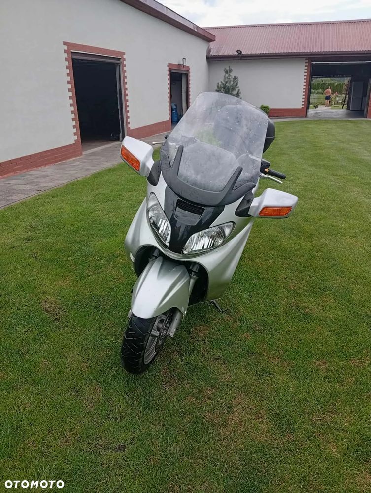 Suzuki Burgman - 1