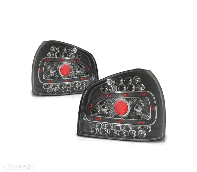 FAROLINS TRASEIROS LED AUDI A3 96-00 FUNDO PRETO - 1