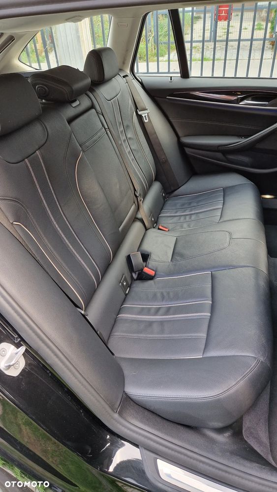 BMW Seria 5 520d Sport Line sport - 5