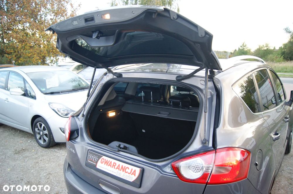 Ford Kuga 2.0 TDCi 4WD Titanium - 29