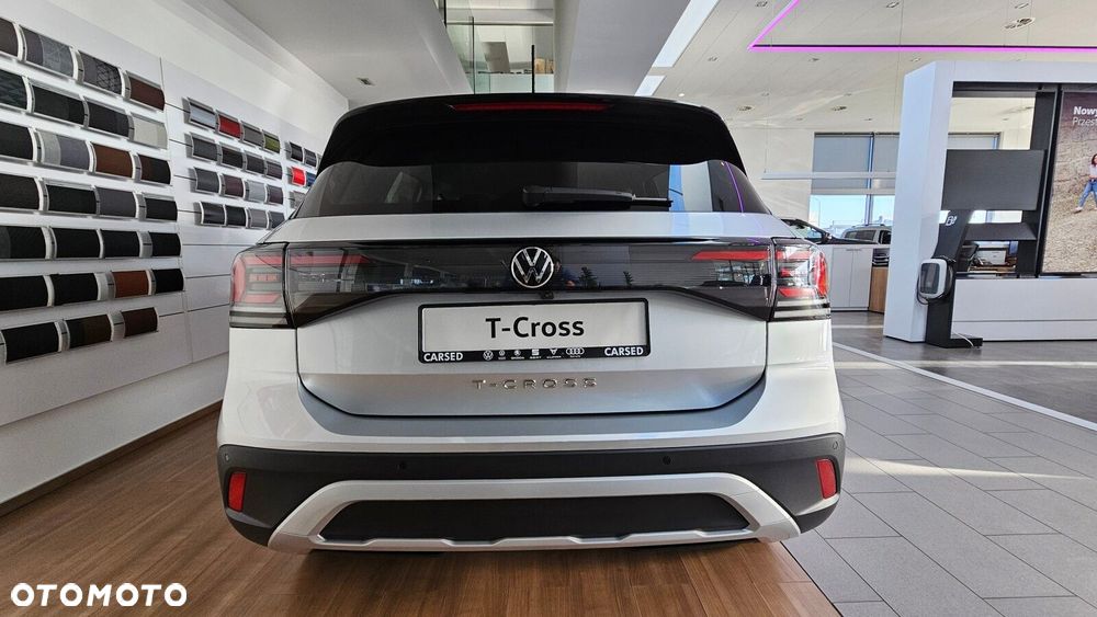 Volkswagen T-Cross - 13