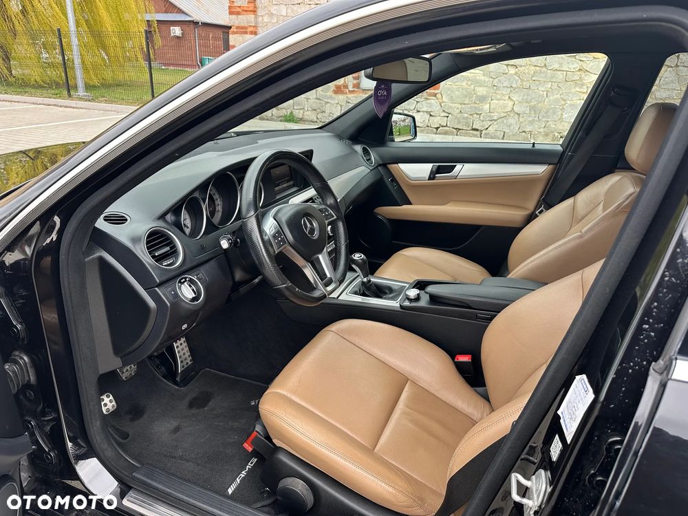 Mercedes-Benz Klasa C 200 CDI Avantgarde Edition - 9