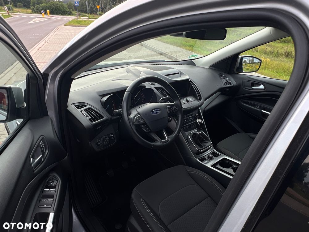 Ford Kuga 1.5 EcoBoost FWD Trend ASS - 17