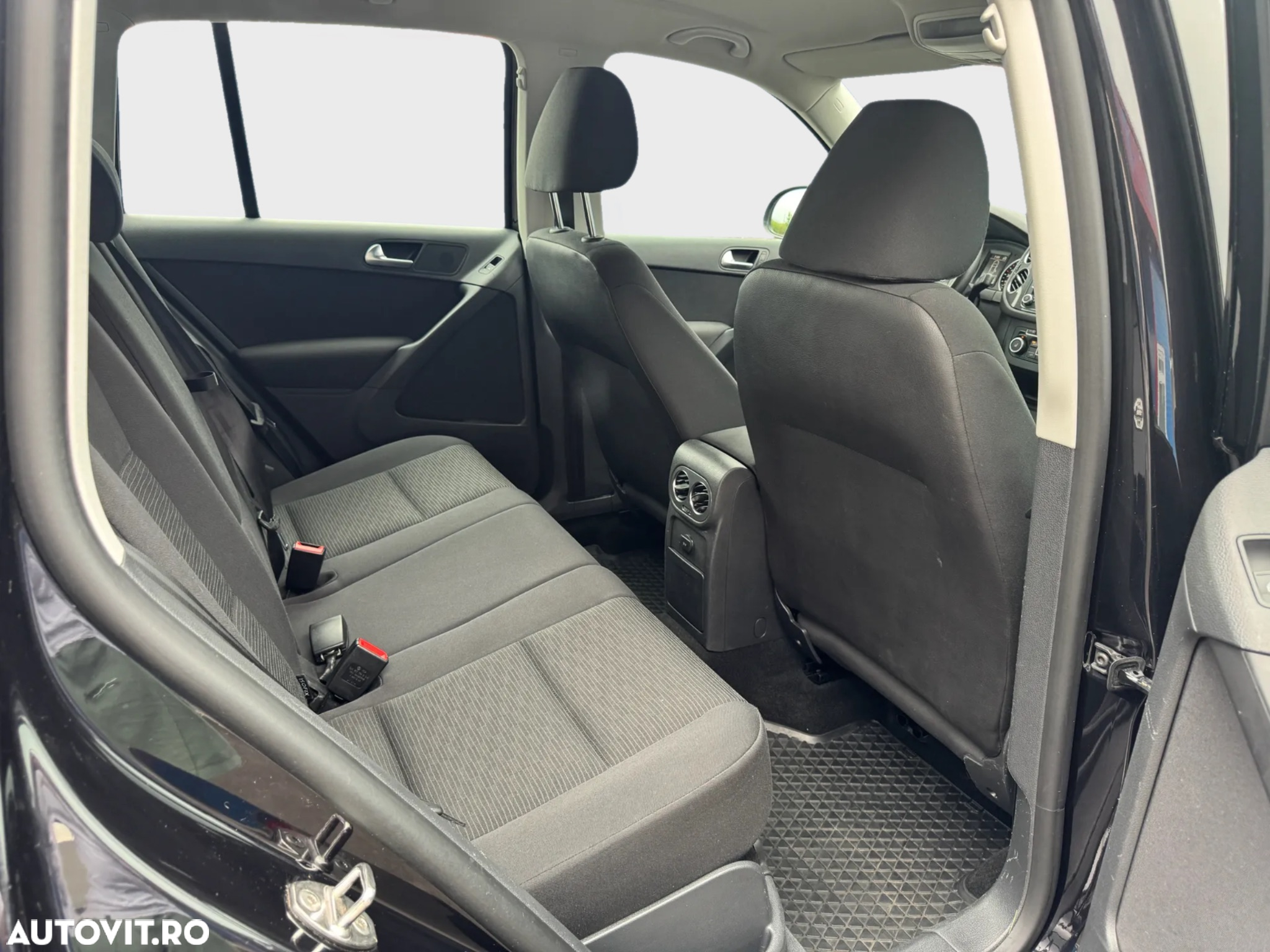 Volkswagen Tiguan 2.0 TDI BMT Sport & Style - 6