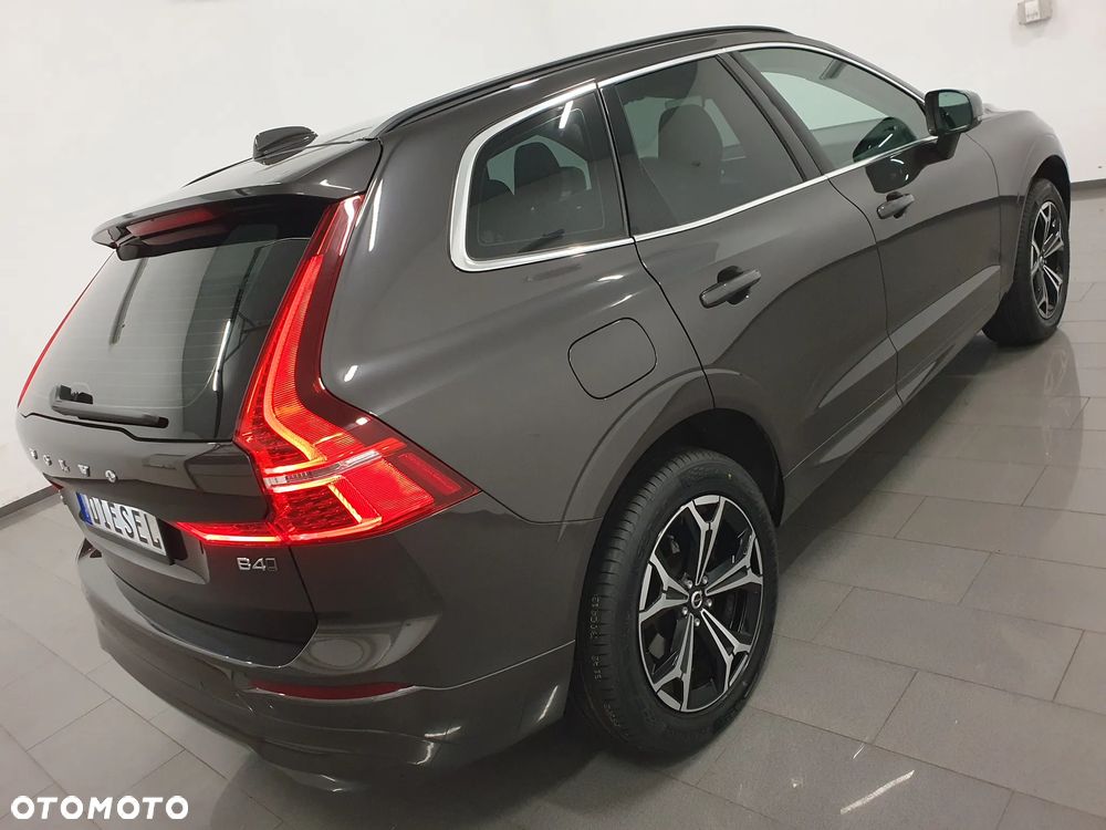Volvo XC 60 B4 D AWD Ultimate Dark - 6