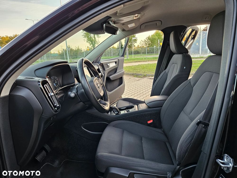 Volvo XC 40 B4 B Momentum - 23
