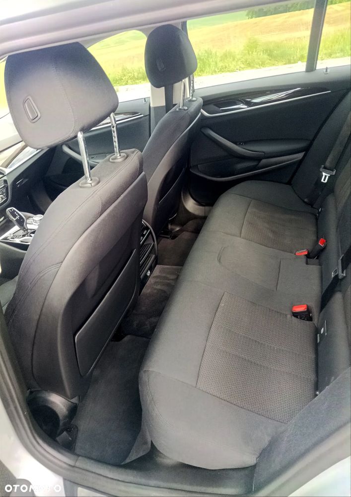BMW Seria 5 520d Efficient Dynamics - 12