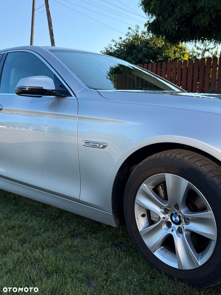 BMW Seria 5 528i xDrive Sport-Aut Luxury Line - 5