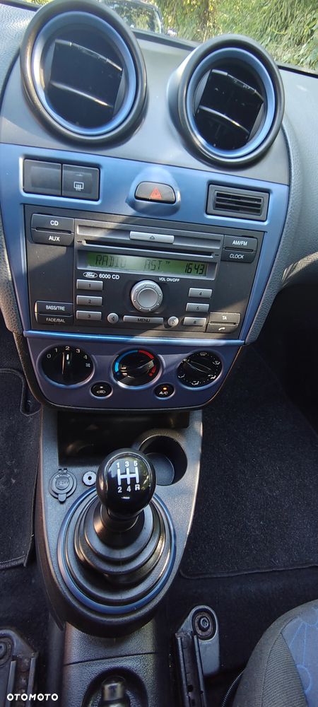 Ford Fiesta 1.4 Style - 19