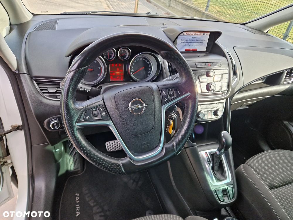 Opel Zafira - 35