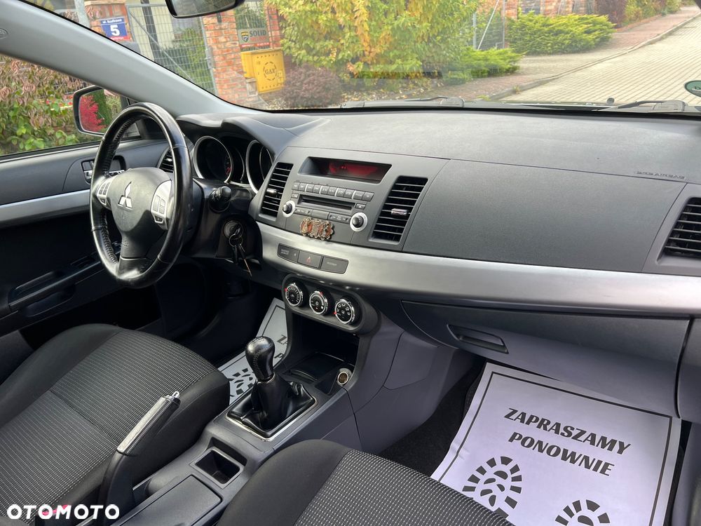 Mitsubishi Lancer 1.8 Intense - 27