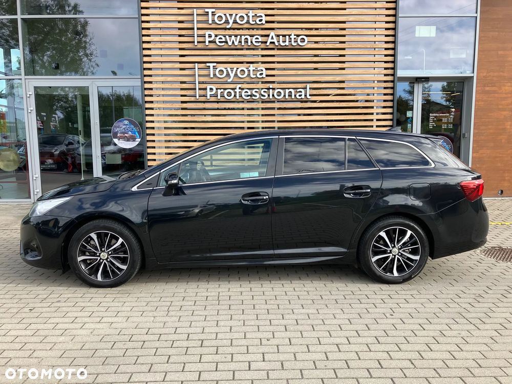 Toyota Avensis 2.0 D-4D Premium - 3