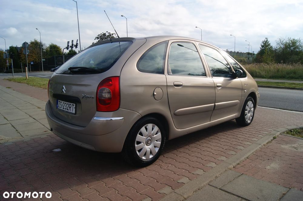 Citroën Xsara Picasso 1.6i Confort - 4