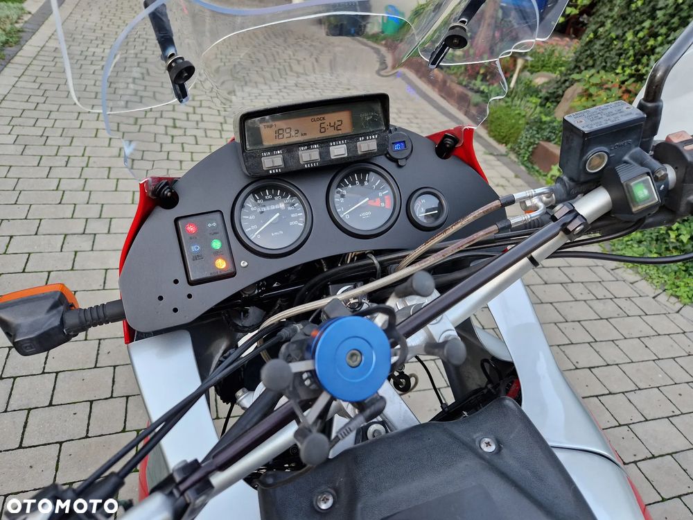 Honda XRV - 12