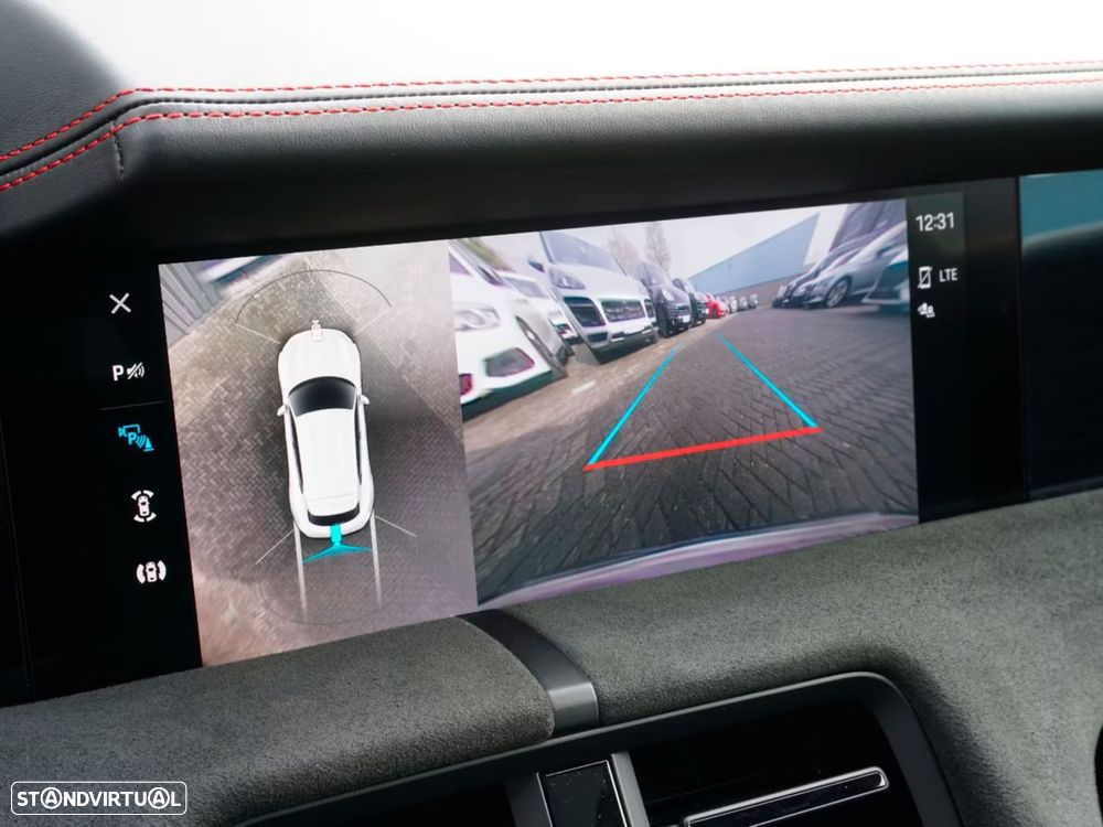 Porsche Taycan Sport Turismo - 19