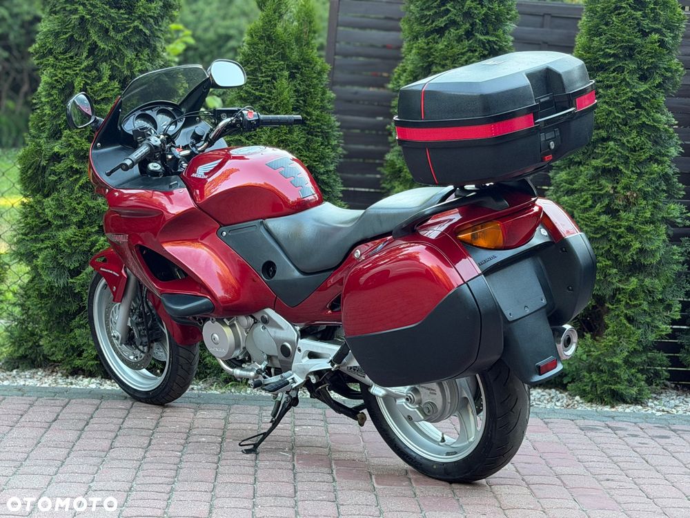 Honda NT - 8
