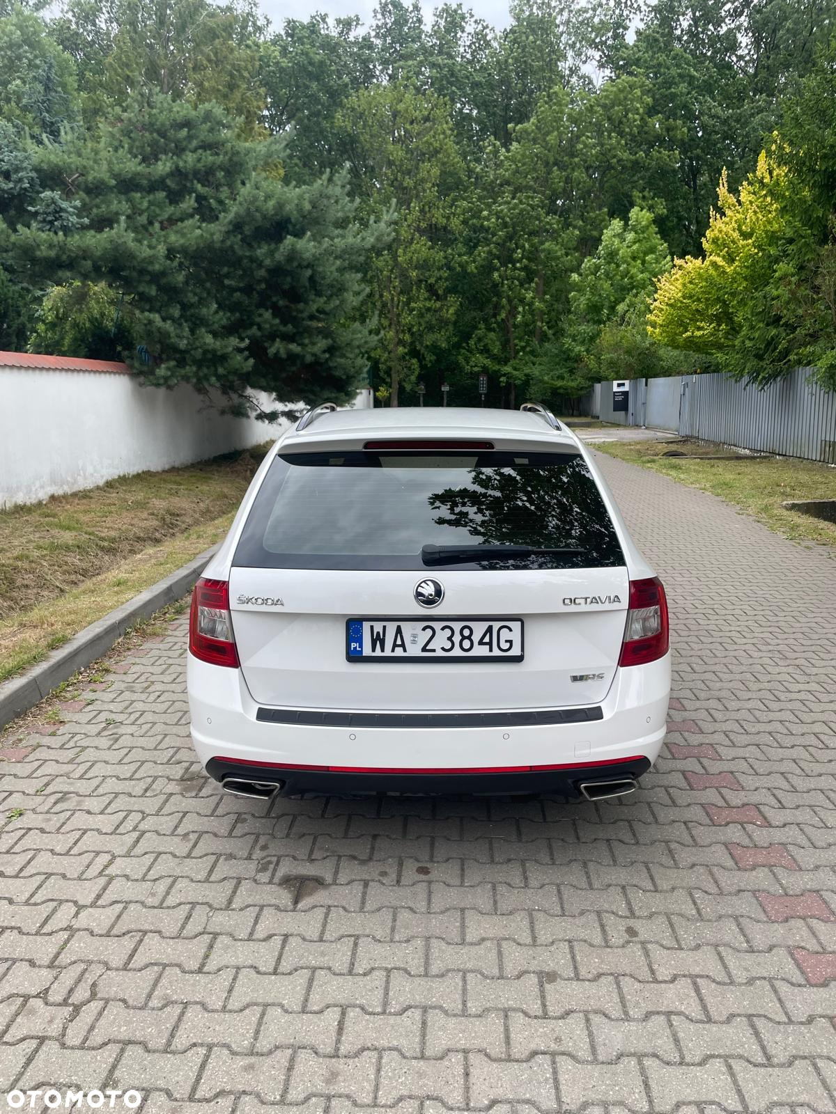 Skoda Octavia 2.0 TDI RS DSG - 6