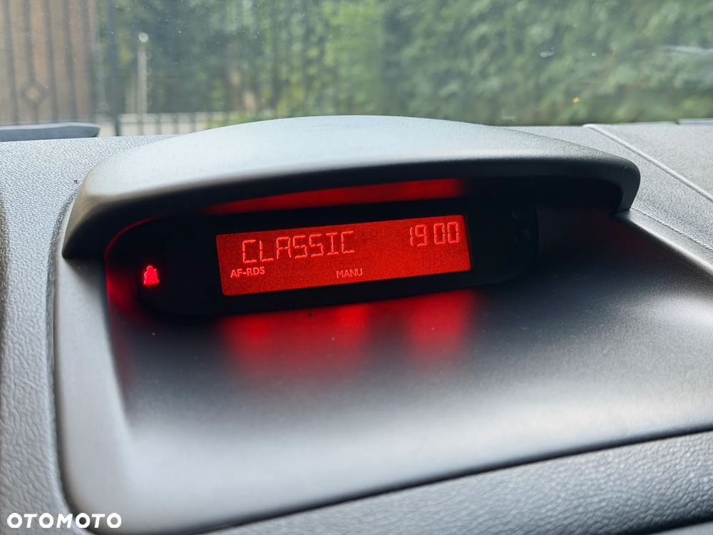 Renault Clio 1.4 16V Dynamique - 14