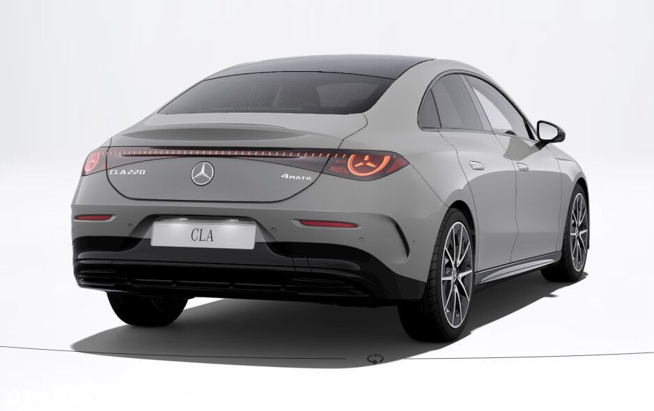 Mercedes-Benz CLA - 4