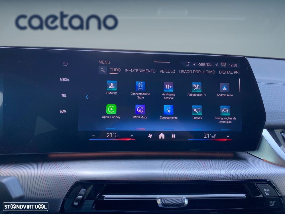 BMW iX2 eDrive20 Pack Desportivo M - 7