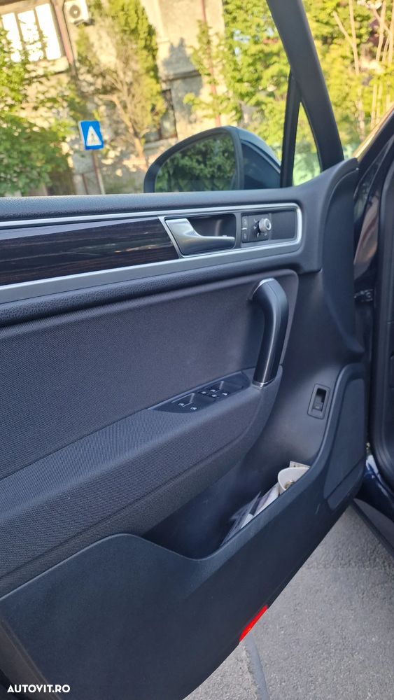 Volkswagen Touareg 3.0 V6 TDI BMT - 12