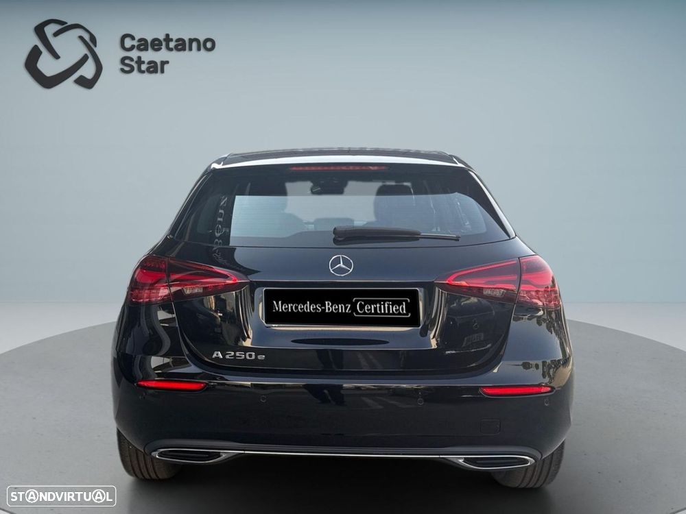 Mercedes-Benz A 250 e - 6