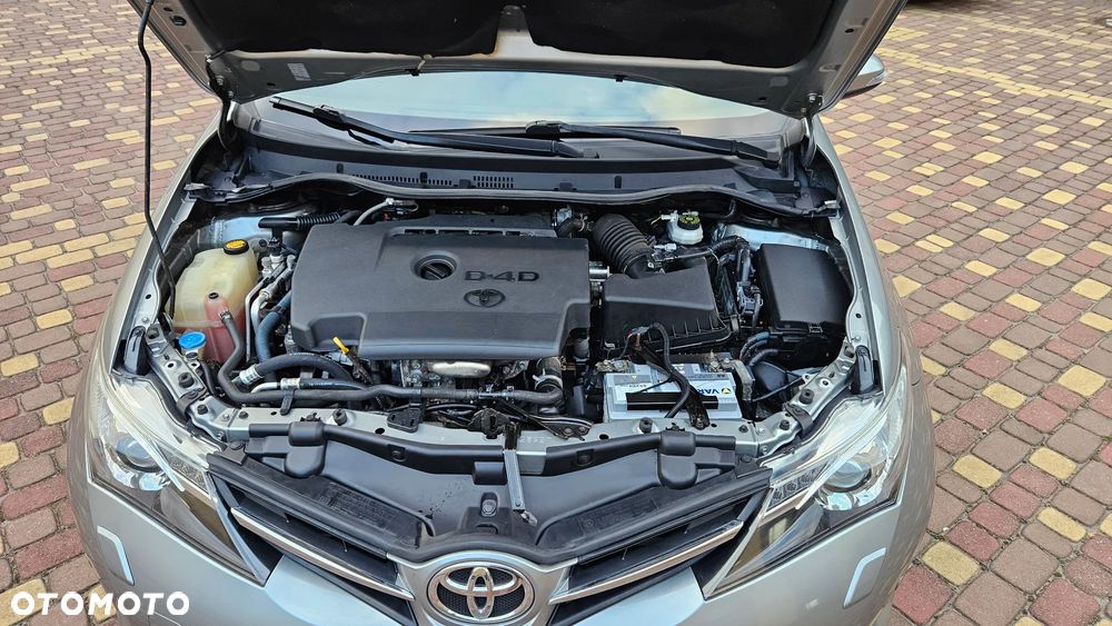 Toyota Auris 2.0 D-4D Executive - 21
