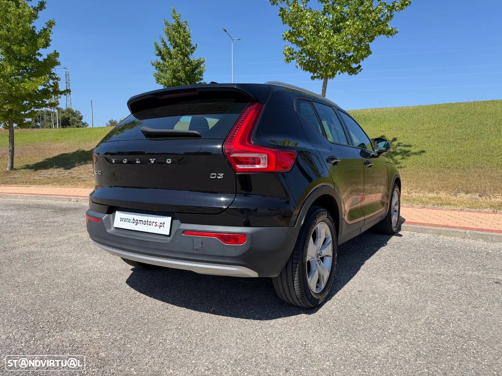 Volvo XC 40 2.0 D3 Momentum Plus Geartronic - 4