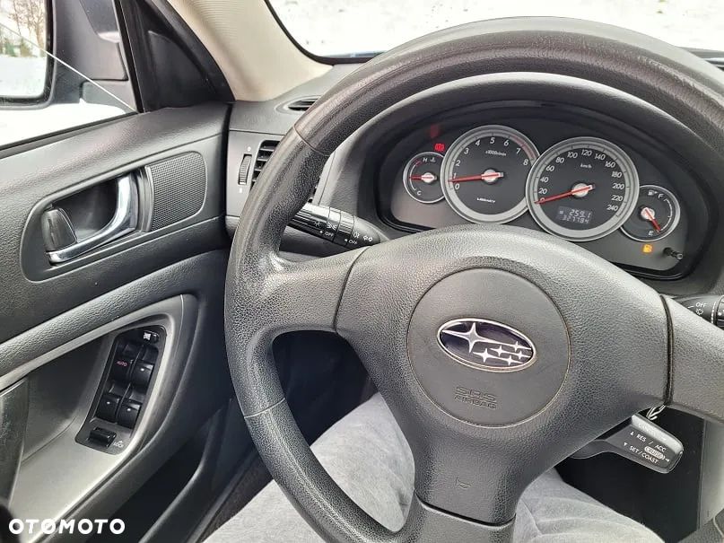 Subaru Legacy 2.0 4WD - 9