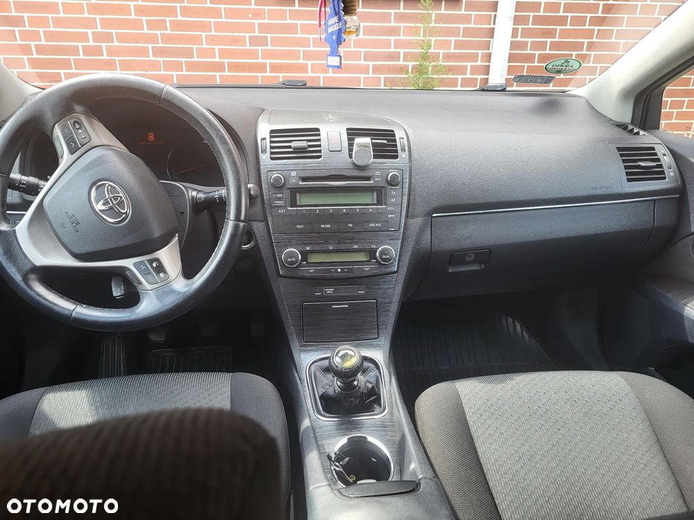 Toyota Avensis - 3