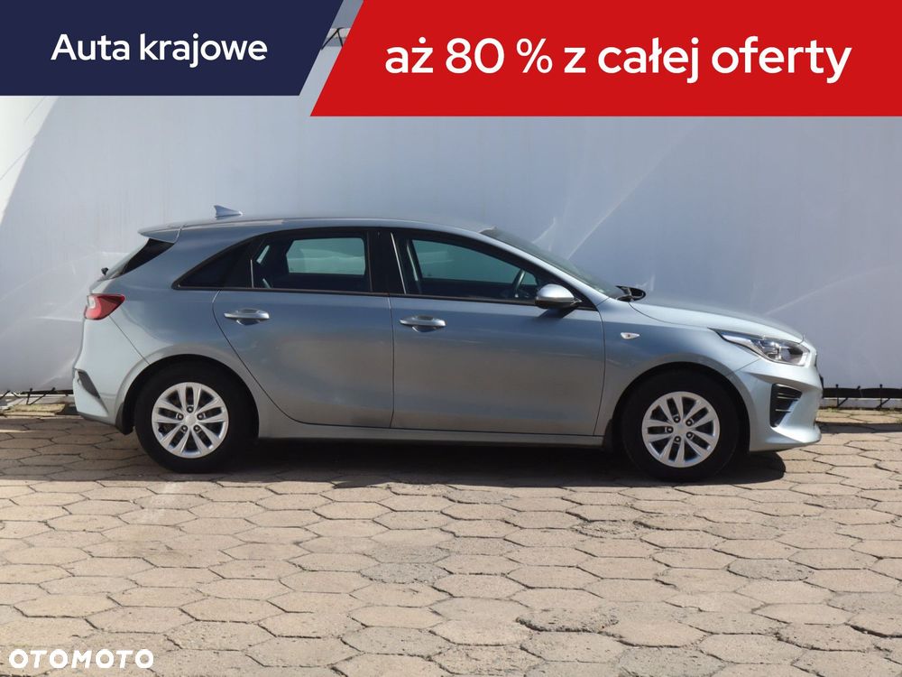 Kia Ceed - 8