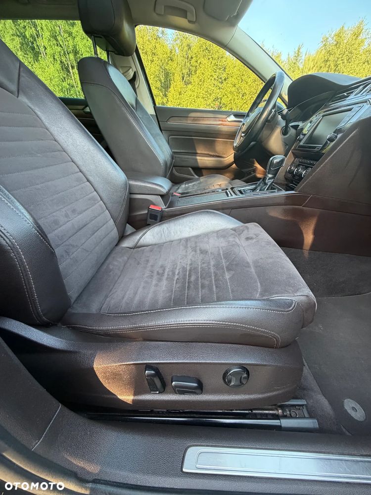 Volkswagen Passat 2.0 TDI BMT 4Mot Highline DSG - 19