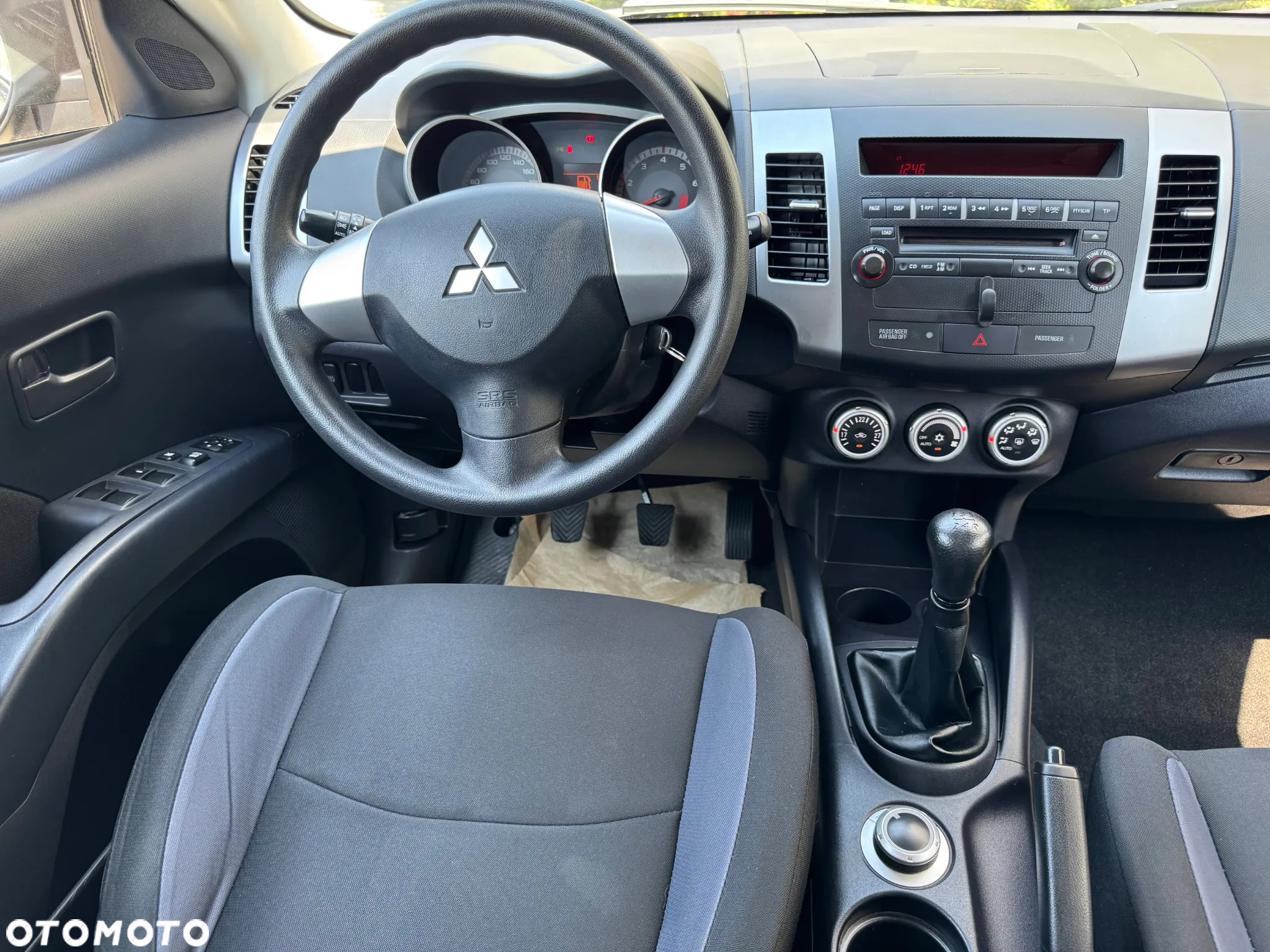 Mitsubishi Outlander 2.4 4WD Inform - 11