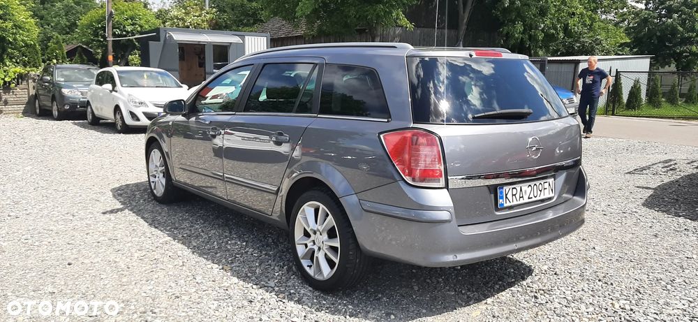 Opel Astra - 18