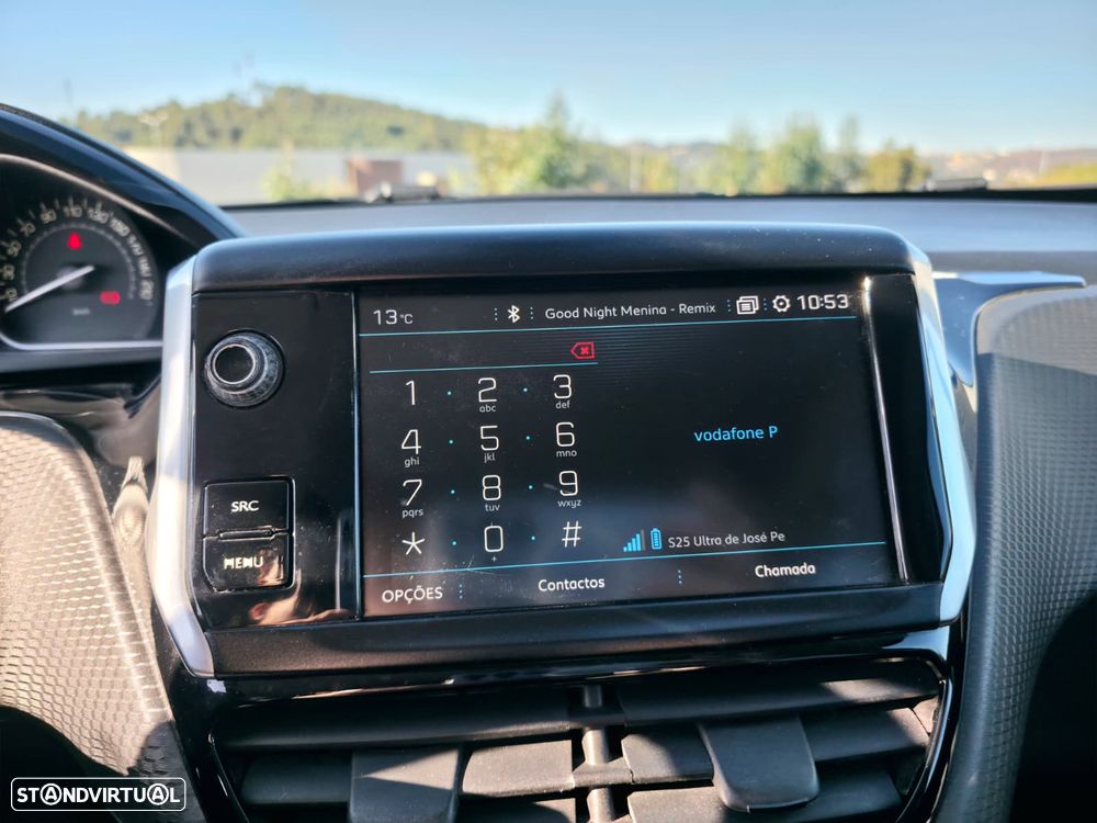 Peugeot 2008 1.2 PureTech Signature - 14