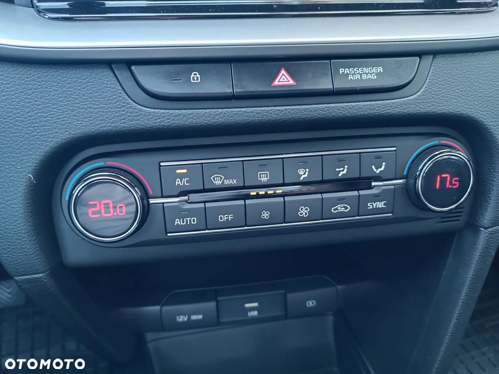 Kia Ceed - 14