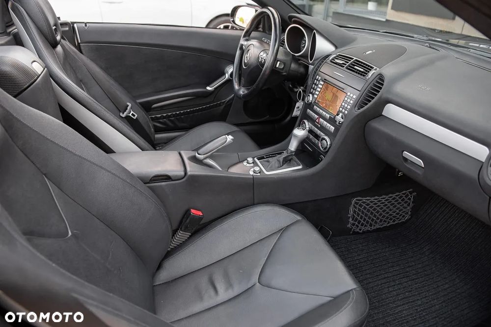 Mercedes-Benz SLK 300 7G-TRONIC - 25