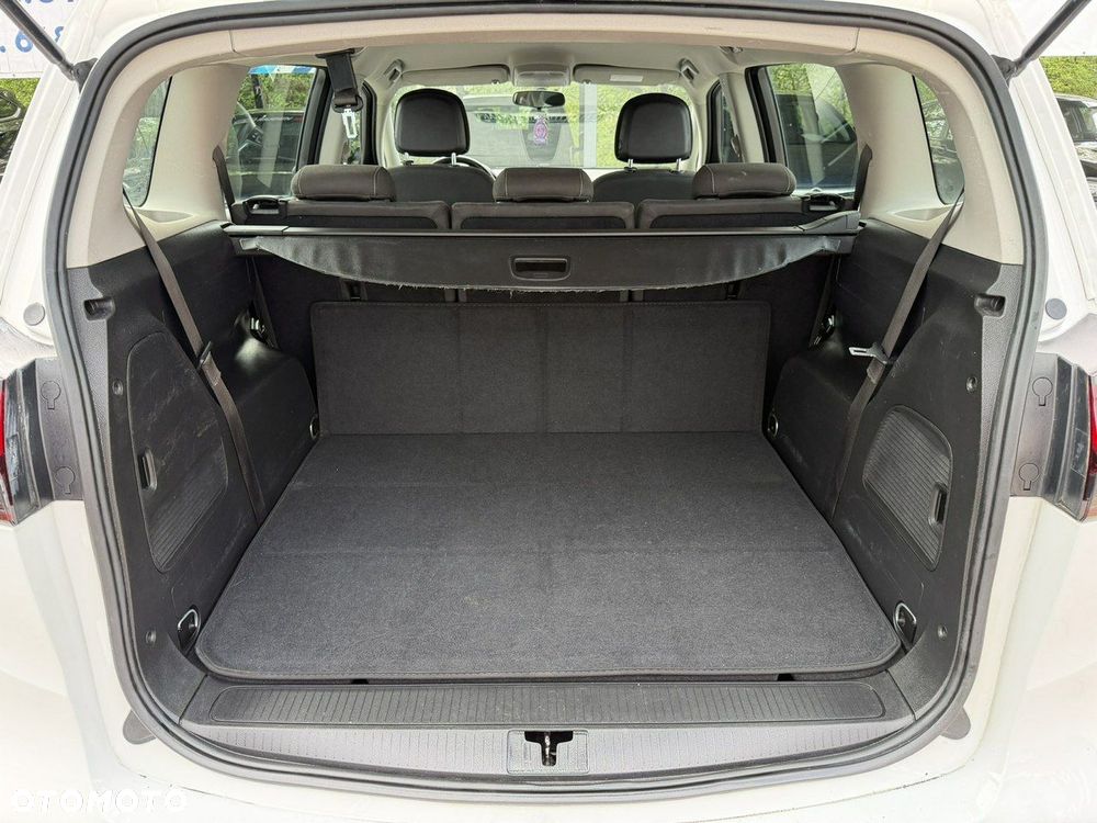 Opel Zafira - 31