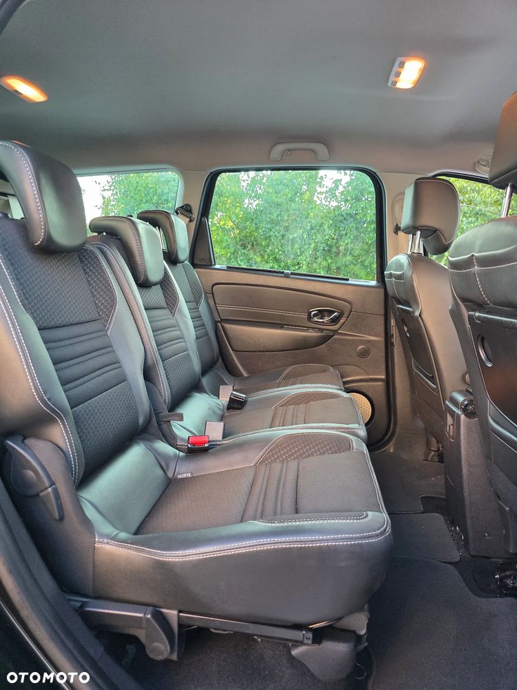 Renault Grand Scenic ENERGY TCe 115 Bose Edition - 30
