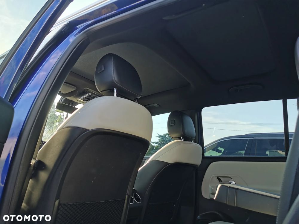 Mercedes-Benz GLB 250 8G-DCT AMG Line - 14