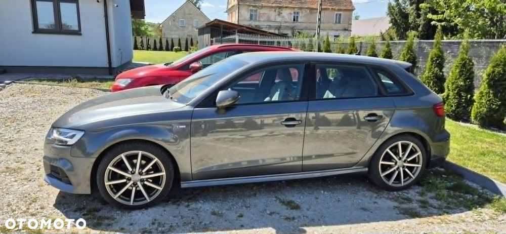 Audi A3 Sportback - 12