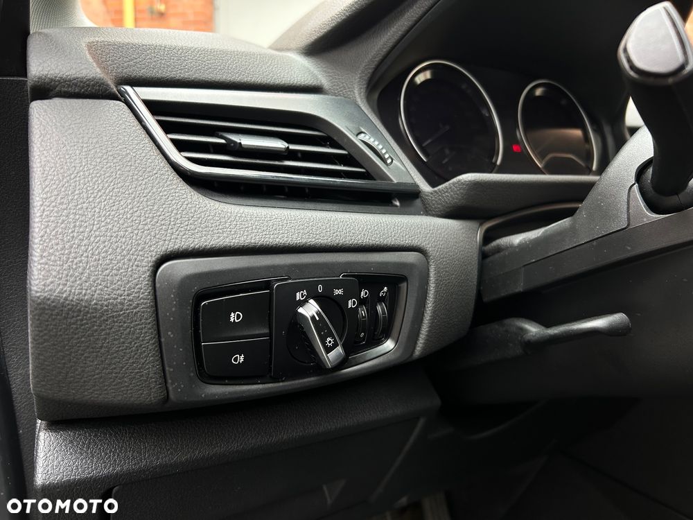 BMW Seria 2 218d Advantage sport - 27